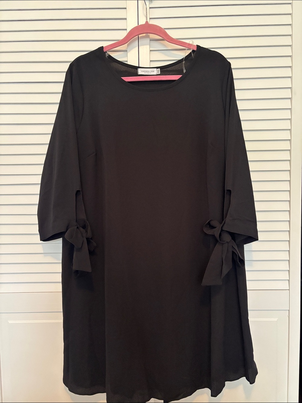 Classic Black Long-Sleeve Tie-Sleeve Shift Dress
